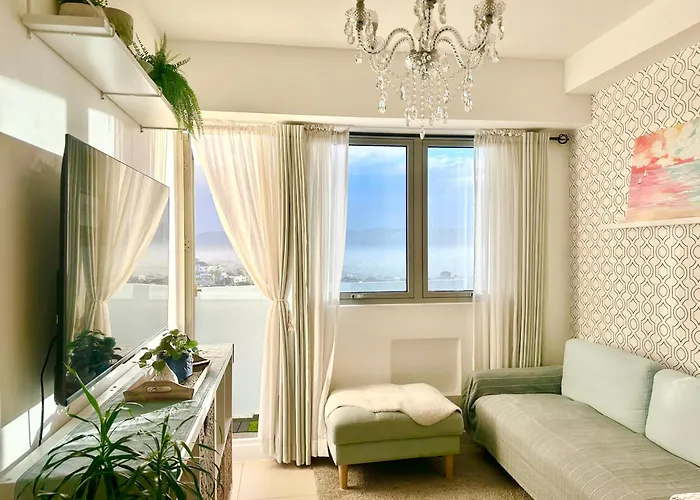 In Batasan Hills With A Mountain View Apartment *