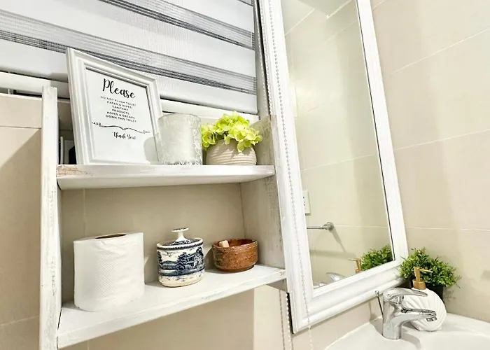 In Batasan Hills With A Mountain View Apartment
