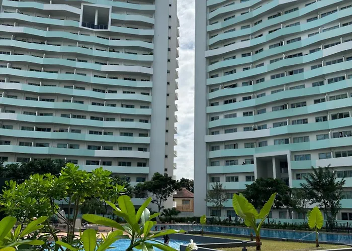 In Batasan Hills With A Mountain View Apartment